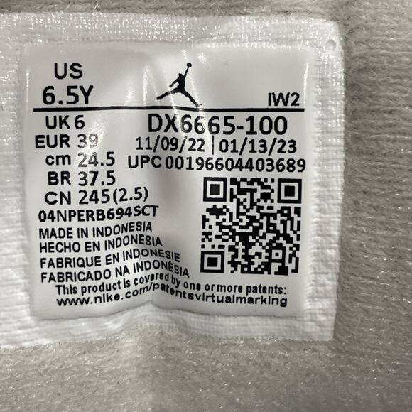 Jordan 3 Retro Hide N' Sneak Size 6.5Y /8W Black Elephant DX6665-100 - Picture 10 of 16